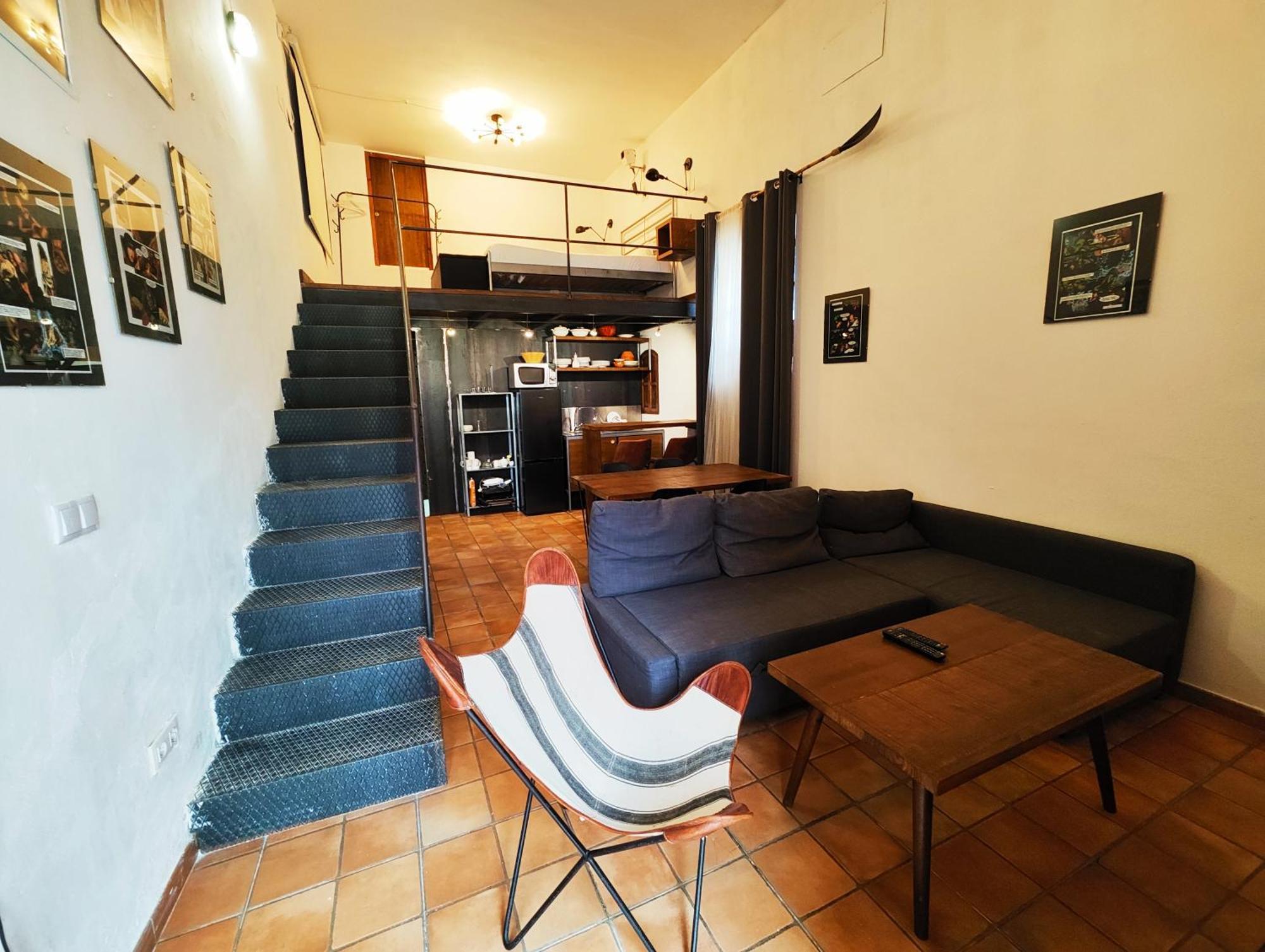 Hostal Cafe Frenteabastos カルモナ エクステリア 写真